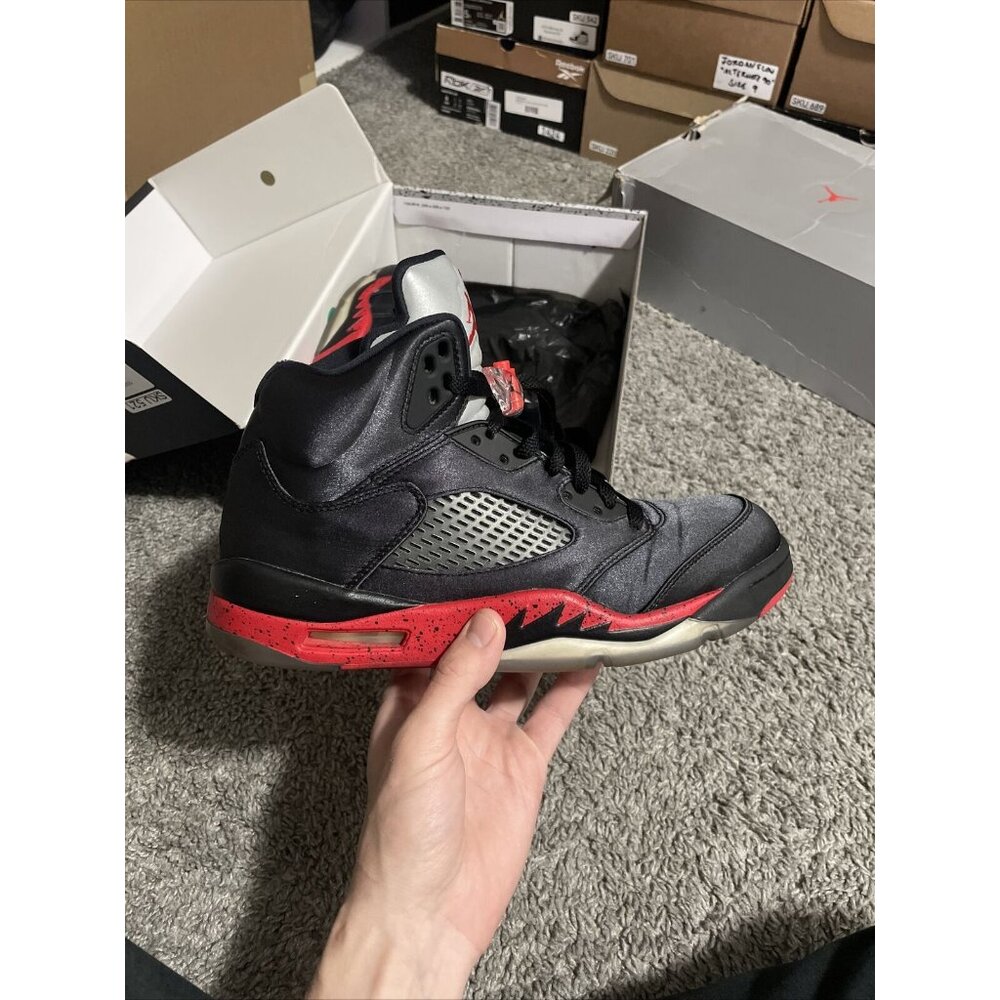 Jordan 5 Satin Bred Size 9.5
